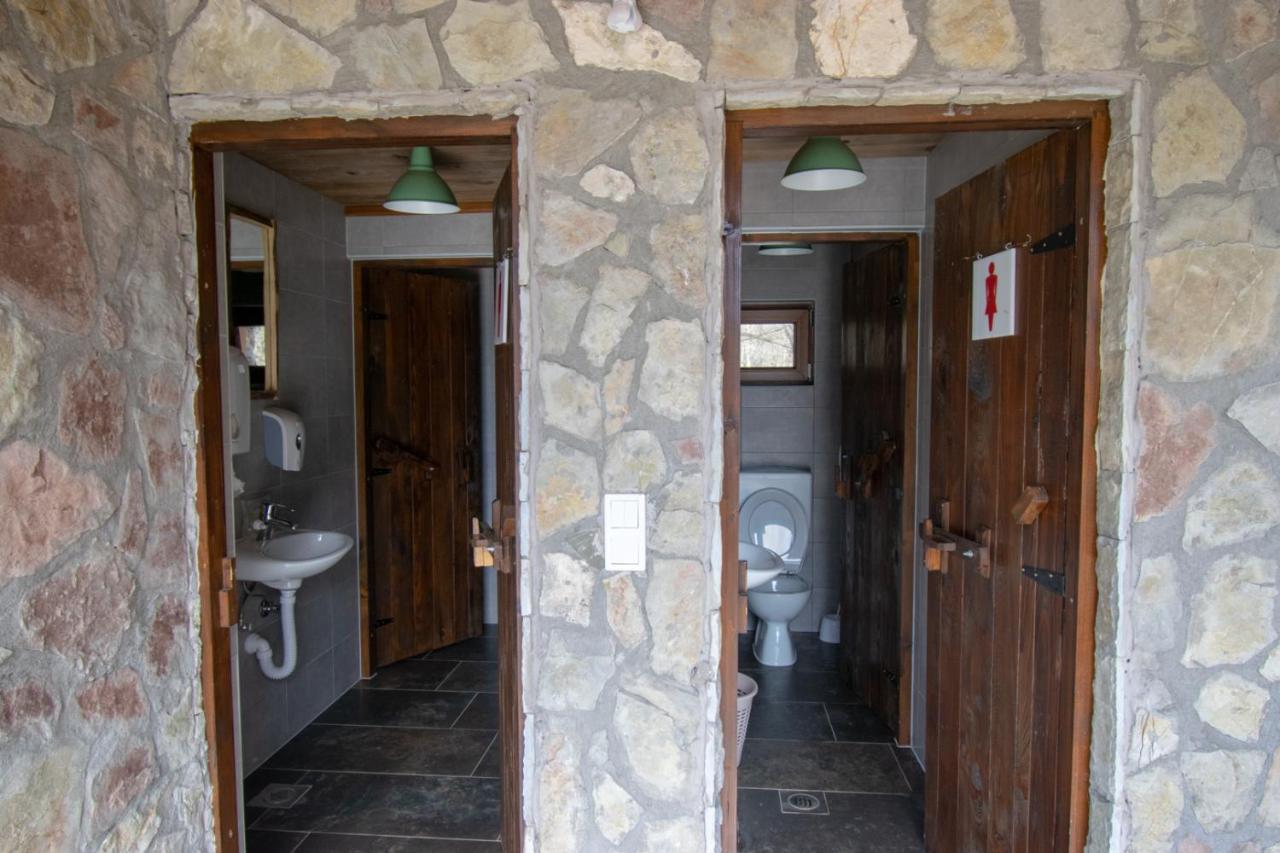 Holiday Park Hajducka Cesma Dubovsko Luaran gambar