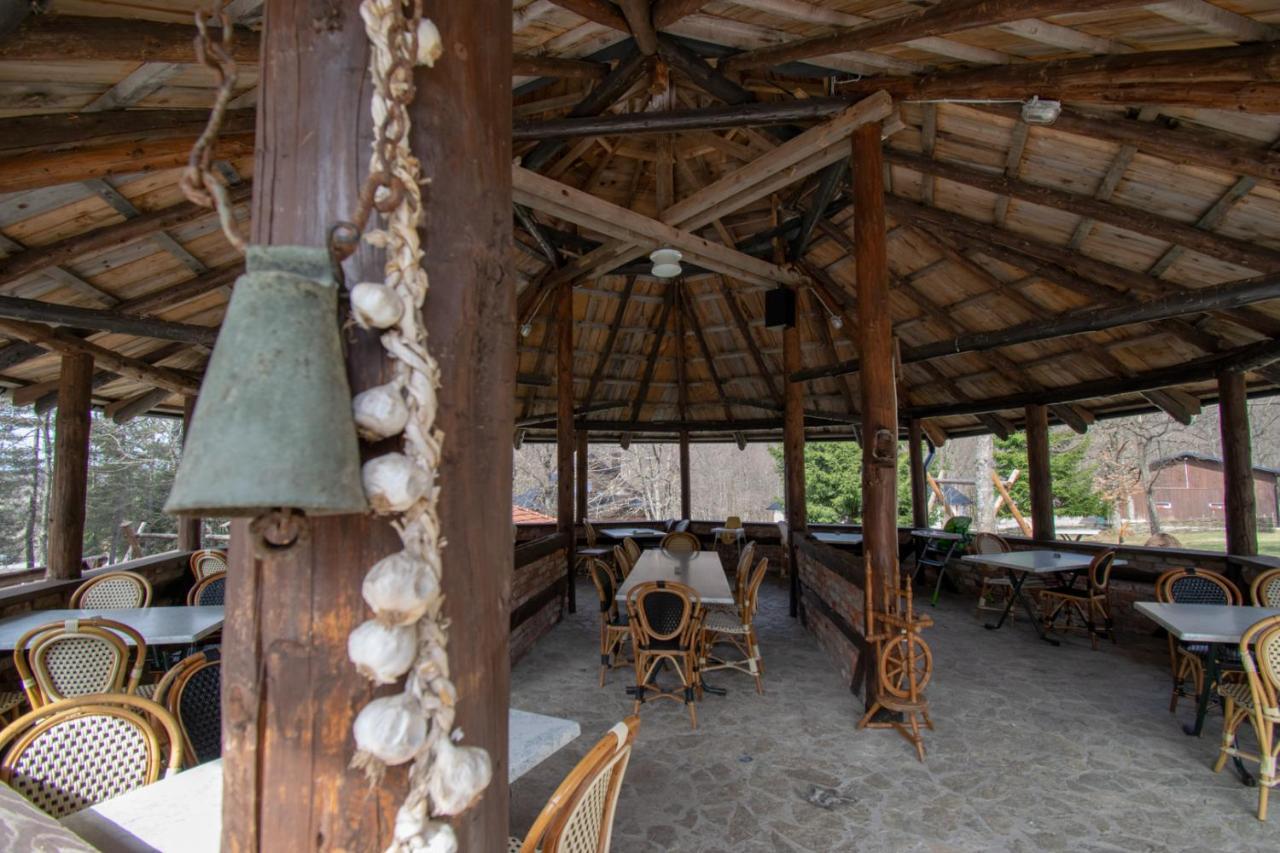 Holiday Park Hajducka Cesma Dubovsko Luaran gambar