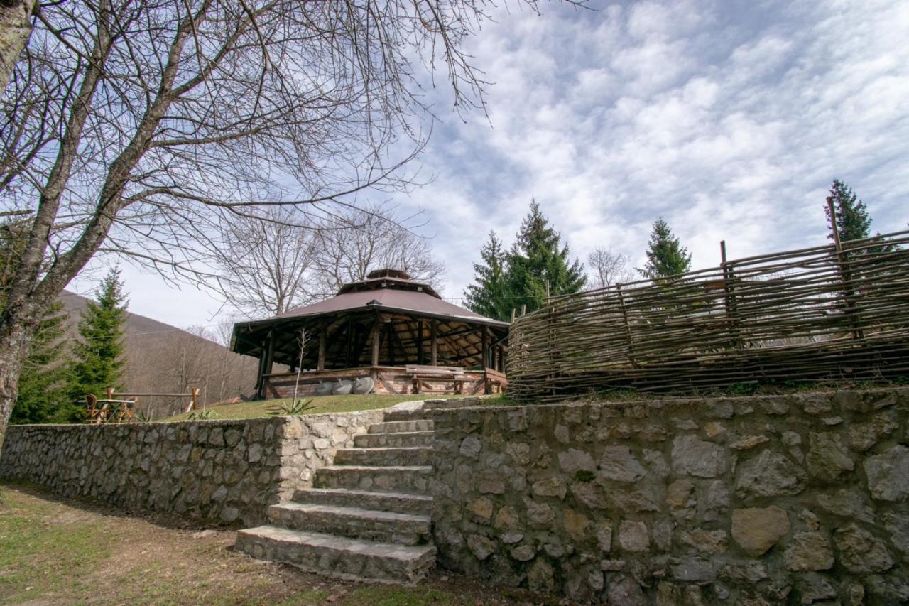 Holiday Park Hajducka Cesma Dubovsko Luaran gambar